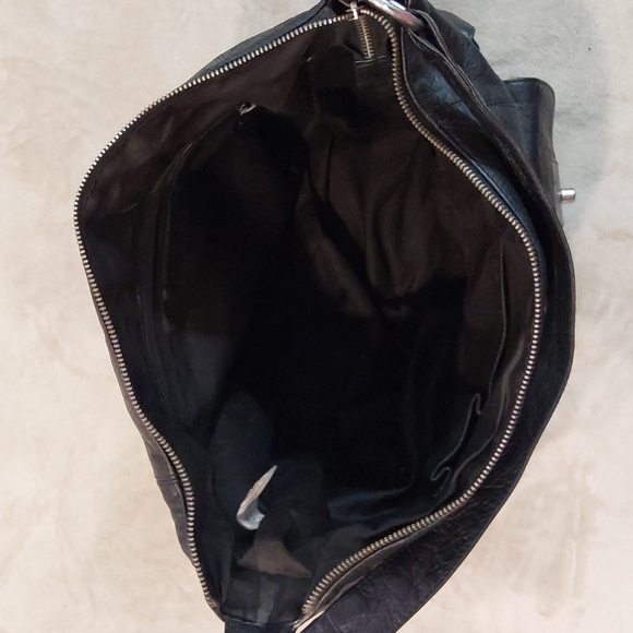 Marta Ponti Large black pebbled leather hobo bag With Silver Accents - Picture 11 of 15